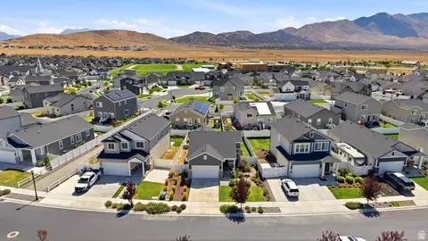 View/Area - 6152 N Sheps Ridge Rd E, Eagle Mountain, UT 84005 photo 2 of 13