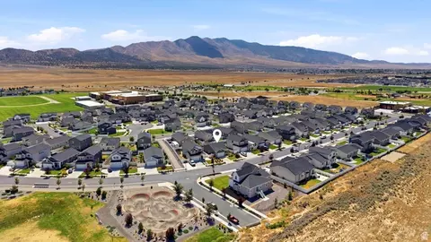 View/Area - 6152 N Sheps Ridge Rd E, Eagle Mountain, UT 84005 photo 4 of 13