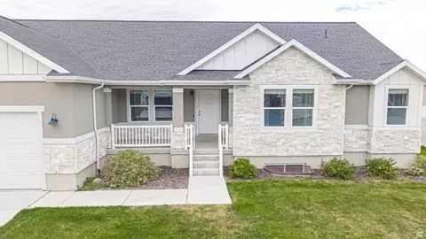 Exterior - 4602 N Kings Peak Way E, Eagle Mountain, UT 84005 photo 3 of 3
