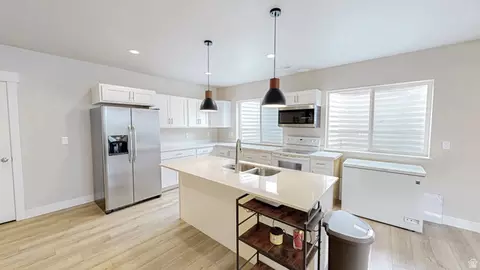 Kitchen - 4602 N Kings Peak Way E, Eagle Mountain, UT 84005 photo 3 of 3