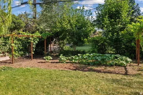 Exterior - 695 E 3950 N, Provo, UT 84604 photo 10 of 11