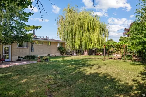 Exterior - 695 E 3950 N, Provo, UT 84604 photo 4 of 11