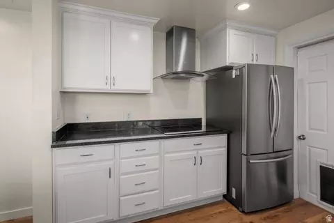 Kitchen - 695 E 3950 N, Provo, UT 84604 photo 4 of 4