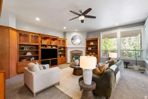 Living - 1653 E Crescent View Cir S, Sandy, UT 84092 photo 1 of 4