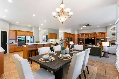 Dining - 1653 E Crescent View Cir S, Sandy, UT 84092 photo 2 of 2