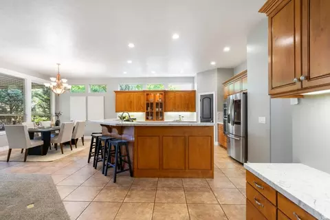 Kitchen - 1653 E Crescent View Cir S, Sandy, UT 84092 photo 1 of 5