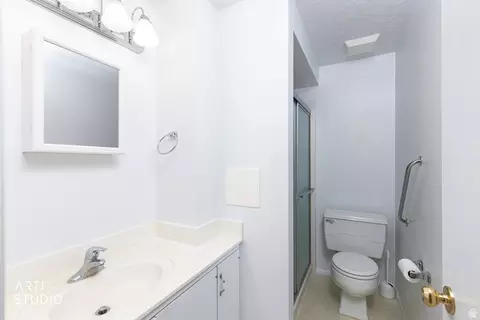 Bath - 906 E 1140 S, Ogden, UT 84404 photo 2 of 5