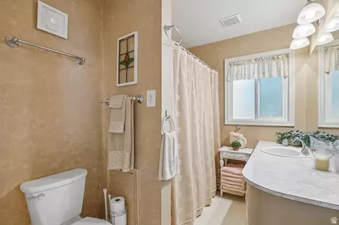 Bath - 3020 Circle Way, Ogden, UT 84403 photo 1 of 2