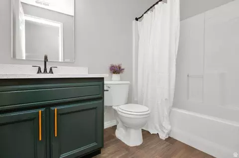 Bath - 110 Jefferson, Ogden, UT 84404 photo 1 of 2