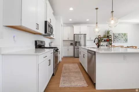 Kitchen - 335 S Grant St, Mapleton, UT 84664 photo 2 of 3