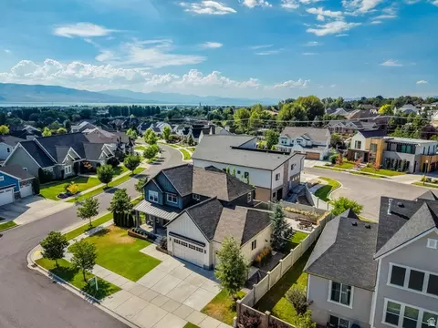 View/Area - 28 W 2060 S, Orem, UT 84058 photo 4 of 5