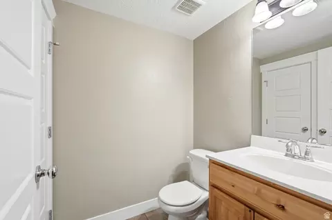 Bath - 242 W 1010 S, Logan, UT 84321 photo 1 of 4