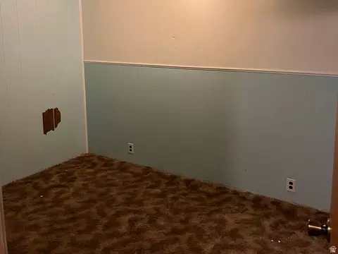 Bedroom - 500 W Ferron Creek Dr, Ferron, UT 84523 photo 8 of 9