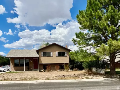 Exterior - 500 W Ferron Creek Dr, Ferron, UT 84523 photo 1 of 6
