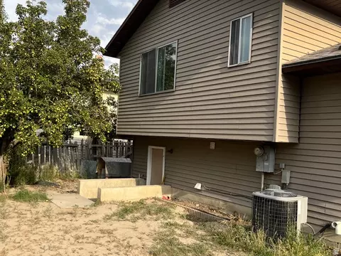 Exterior - 500 W Ferron Creek Dr, Ferron, UT 84523 photo 5 of 6