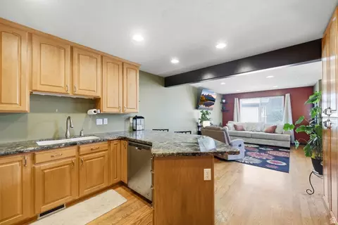 Kitchen - 1665 Pages Place Dr, Bountiful, UT 84010 photo 2 of 5