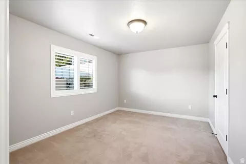 Bedroom - 2195 E 1075 N, Layton, UT 84040 photo 3 of 4