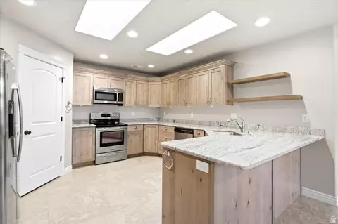 Kitchen - 2195 E 1075 N, Layton, UT 84040 photo 2 of 7