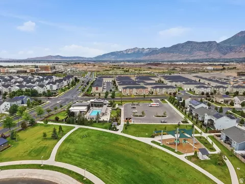 View/Area - 538 N 260 E, Vineyard, UT 84059 photo 4 of 4