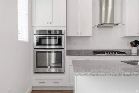 Kitchen - 538 N 260 E, Vineyard, UT 84059 photo 3 of 4