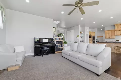Living - 5207 W 9600 S, Payson, UT 84651 photo 2 of 2