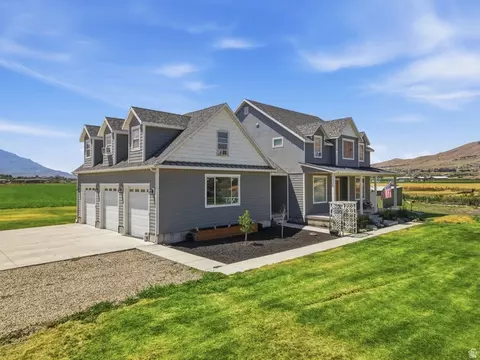 Exterior - 5207 W 9600 S, Payson, UT 84651 photo 3 of 7