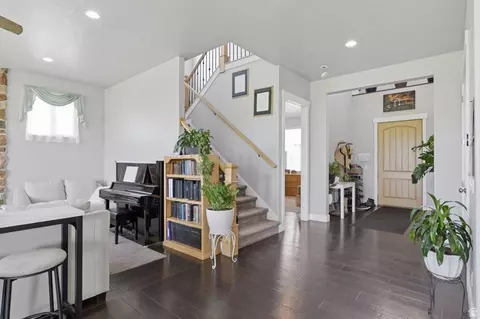 Entry Way - 5207 W 9600 S, Payson, UT 84651 photo 2 of 5