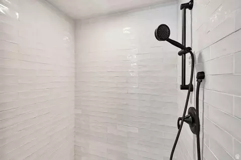 Bath - 433 S 700 W, Orem, UT 84058 photo 5 of 7