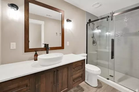 Bath - 433 S 700 W, Orem, UT 84058 photo 6 of 7