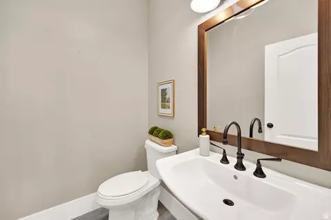 Bath - 433 S 700 W, Orem, UT 84058 photo 1 of 7