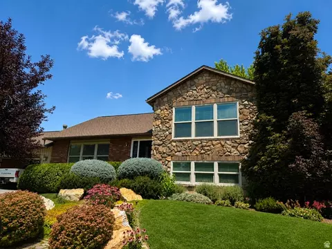 Exterior - 264 N 1500 E, Layton, UT 84040 photo 2 of 9
