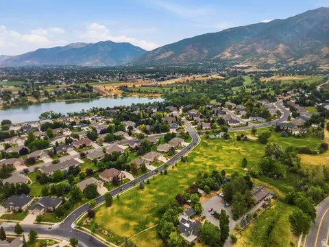 View/Area - 264 N 1500 E, Layton, UT 84040 photo 6 of 6