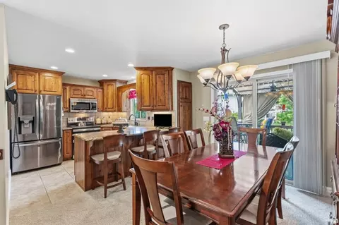 Dining - 264 N 1500 E, Layton, UT 84040 photo 2 of 2