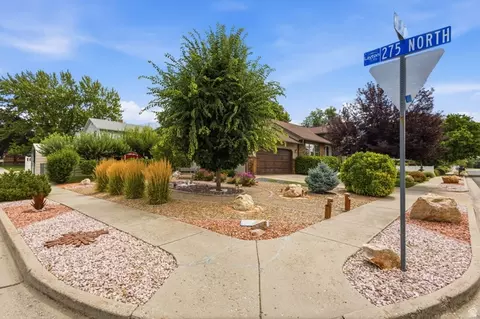 Exterior - 264 N 1500 E, Layton, UT 84040 photo 6 of 9