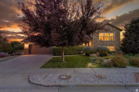 Exterior - 264 N 1500 E, Layton, UT 84040 photo 9 of 9