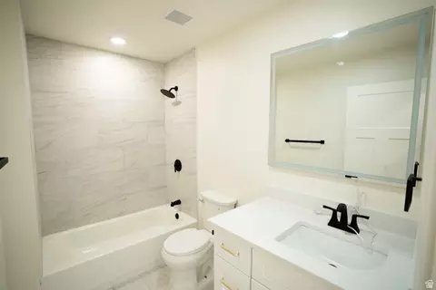 Bath - 1211 E Brekenridge Dr, Murray, UT 84117 photo 1 of 5