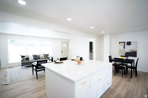 Kitchen - 1211 E Brekenridge Dr, Murray, UT 84117 photo 8 of 12