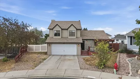 6963 S Firefox Cir, West Jordan, UT 84081