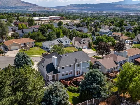 View/Area - 1273 E Grayson Ct S, Sandy, UT 84094 photo 3 of 3
