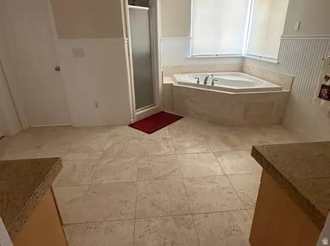 Bath - 1273 E Grayson Ct S, Sandy, UT 84094 photo 2 of 6