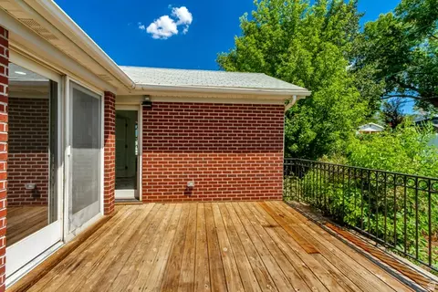 Exterior - 282 E 1400 N, Bountiful, UT 84010 photo 1 of 3