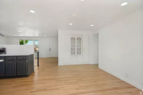 Living - 282 E 1400 N, Bountiful, UT 84010 photo 4 of 4