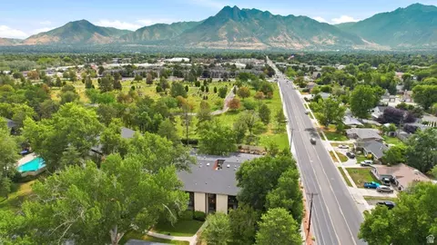 View/Area - 600 E Marshwood Ln #B, Murray, UT 84107 photo 2 of 2