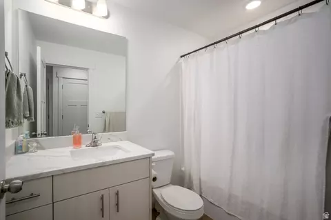 Bath - 2783 E Griffin Aly, Eagle Mountain, UT 84005 photo 1 of 1