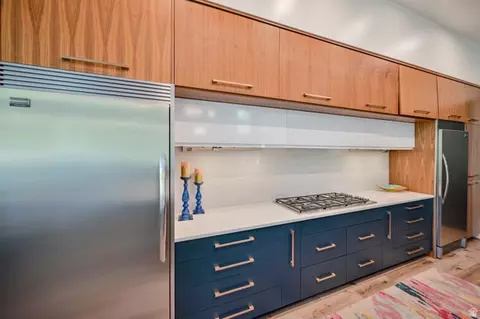 Kitchen - 3381 E 9980 S, Sandy, UT 84092 photo 9 of 13