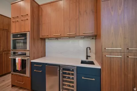 Kitchen - 3381 E 9980 S, Sandy, UT 84092 photo 11 of 13