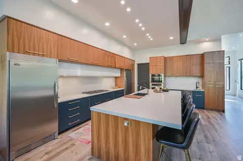 Kitchen - 3381 E 9980 S, Sandy, UT 84092 photo 10 of 13