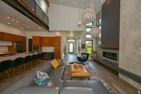 Living - 3381 E 9980 S, Sandy, UT 84092 photo 9 of 9