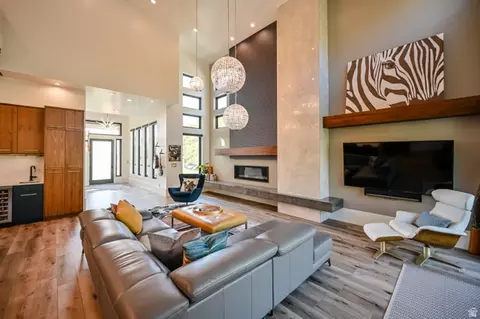 Living - 3381 E 9980 S, Sandy, UT 84092 photo 3 of 7