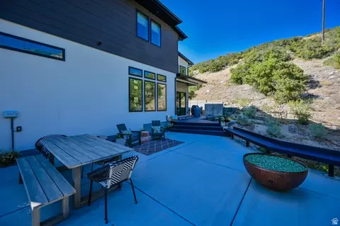 Exterior - 3381 E 9980 S, Sandy, UT 84092 photo 8 of 10